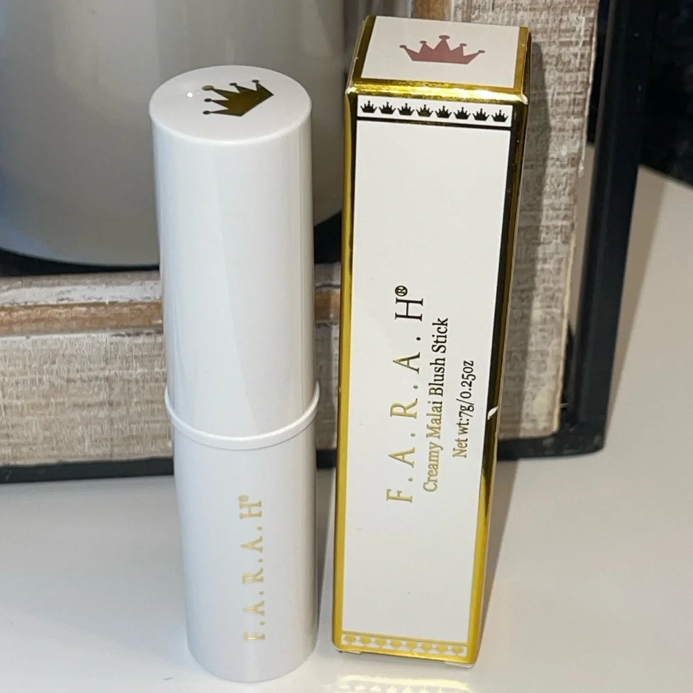 F.A.R.A.H Cresmy Malai Blush Stick in She Rich (Deep Mauve)